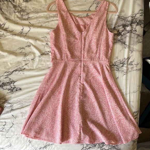 Forever 21 Size Medium Pink Dress - Picture 4 of 6